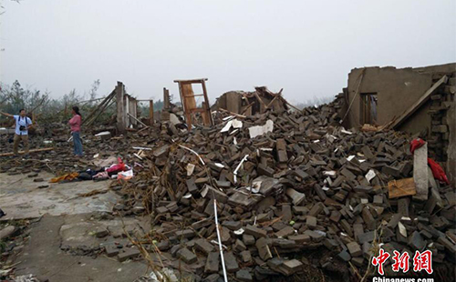 6月24日國家衛(wèi)計委派醫(yī)療專家赴江蘇協(xié)助救治傷員_普瑞特