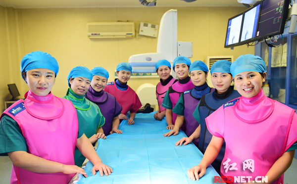 在強(qiáng)輻射下含淚堅(jiān)守 醫(yī)院拍MV致敬“鉛衣玫瑰”