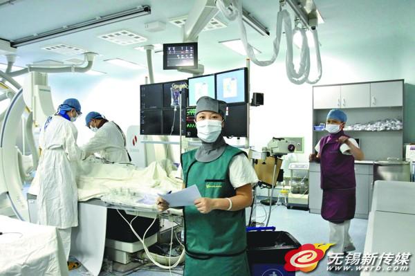 深入人民醫(yī)院“禁地”：體驗(yàn)穿“鉛衣”做手術(shù)